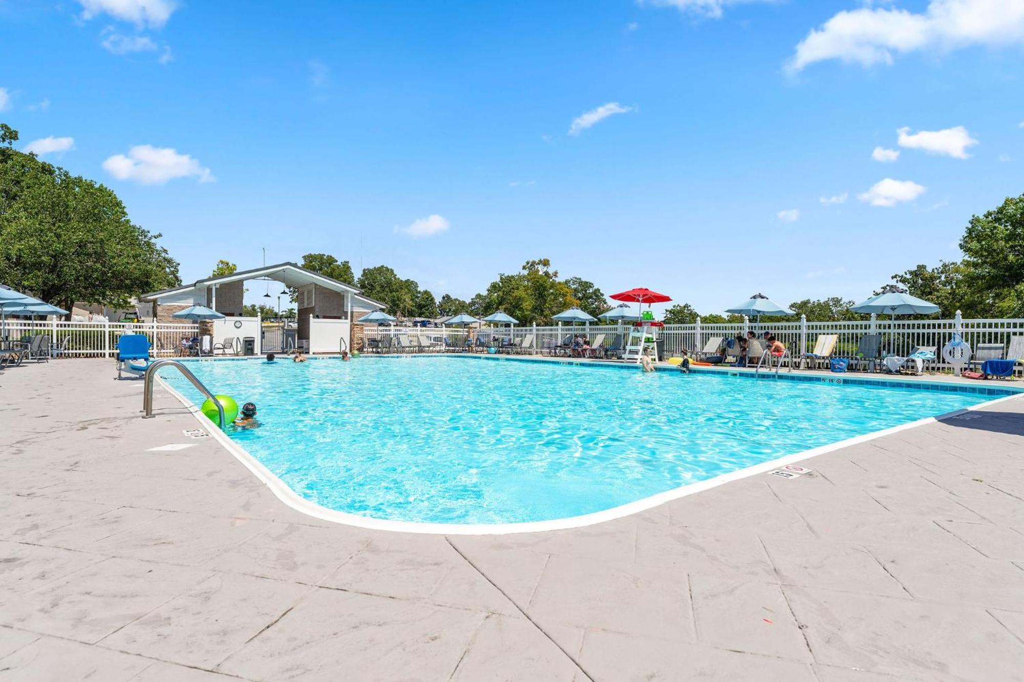 Cozy Top Floor 2Br Condo With View And Amenities!! Point Lookout Zewnętrze zdjęcie